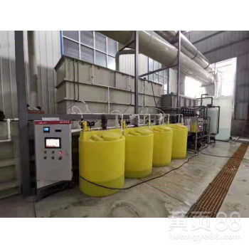 余姚塑料化工化纤厂RO反渗透纯水处理项目 储气装置在达旺去离子水设备安装中的关键作用